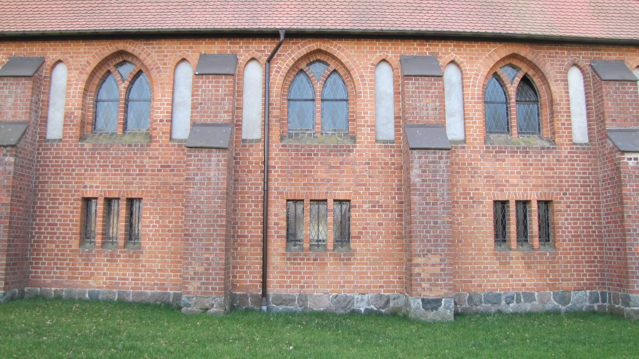 Kościół w Przechlewie, w okolicach którego odbędzie się bieg Runda Przechlewska.